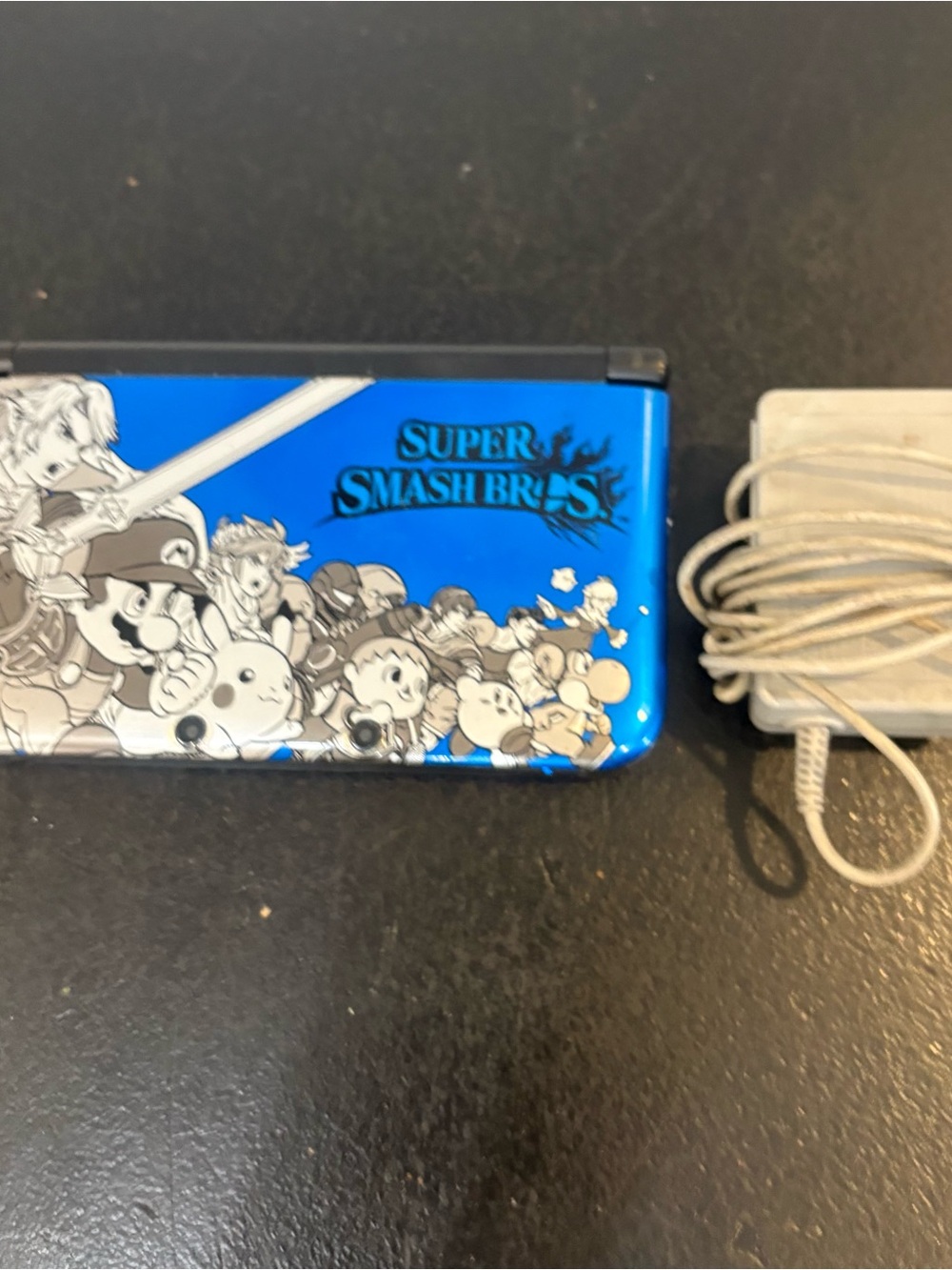 Nintendo 3DS XL Super Smash Bros Special Edition in Blue Charger SD Card